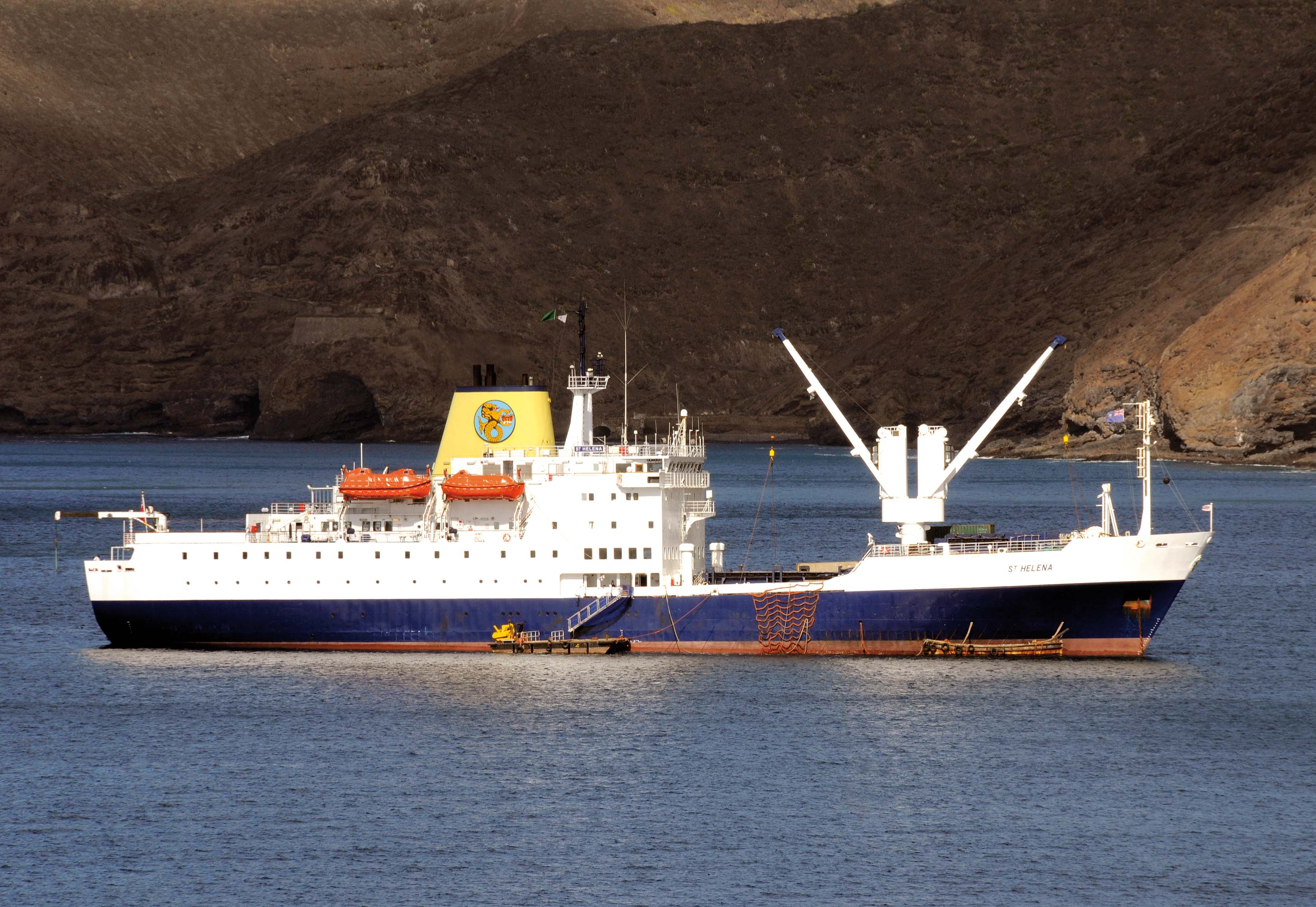 R M S St Helena A Lifeline To The South Atlantic Islands Shipping Today Yesterday Magazine