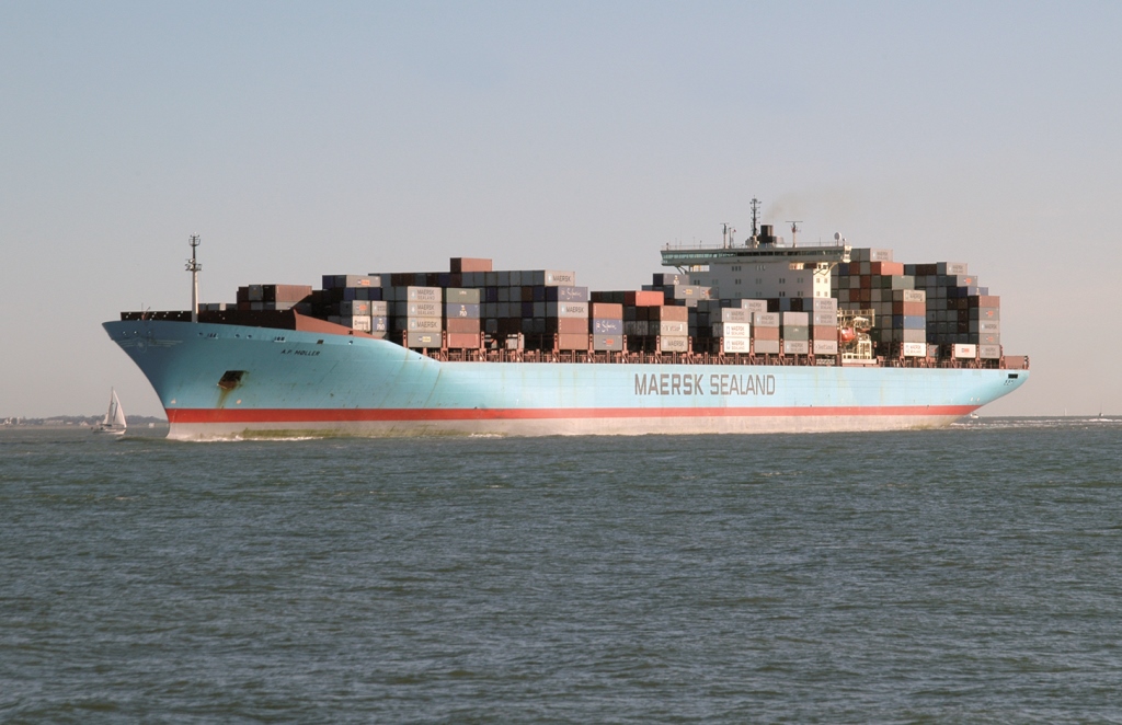 8 A P Moller (2006) 3 Shipping Today & Yesterday Magazine